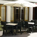 Hotel Alfonso كالا راتخاذا